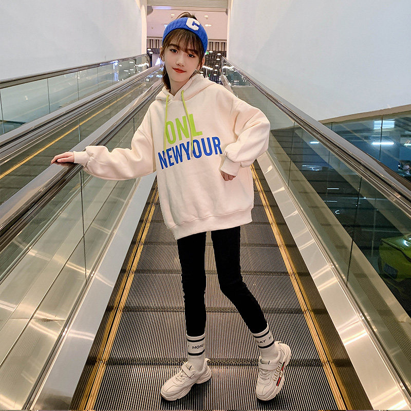 Girls' thick T-shirt spring and autumn 2022 new middle-aged children's Western style hooded long version inner clothes casual Korean version children's tops