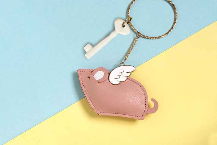 Eight insect society flying mouse animal car keychain women's cute bag hanging pendant ring Korean creative cartoon new product