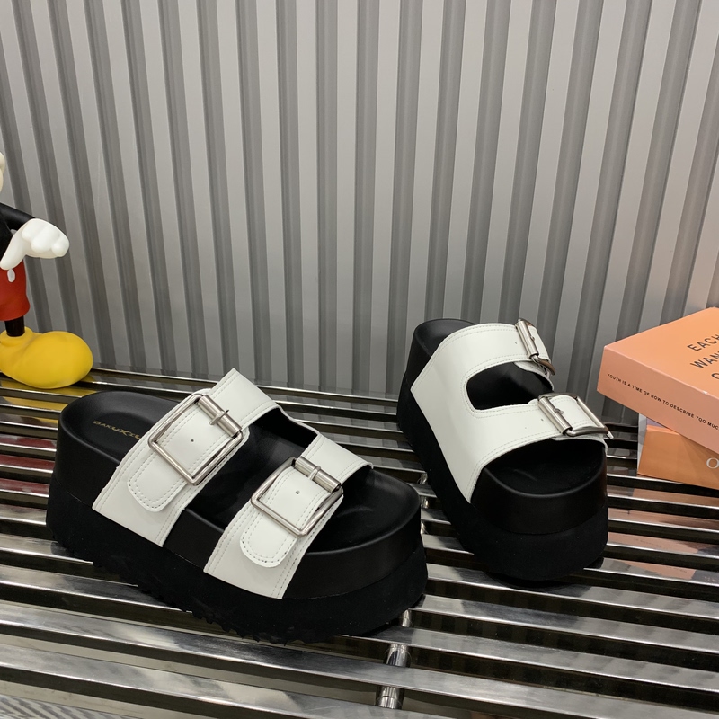 2026 Spring New Fashion Thick-Soled Height-Increasing Roman Sandals for Women Versatile Casual Slippers Women's Trendy Sandals