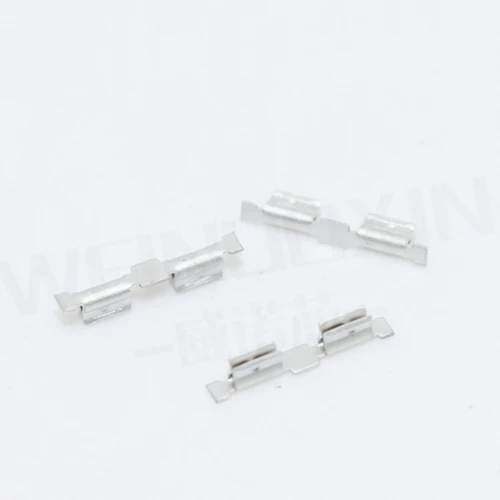 Мобильный телефон, фиксаторы в комплекте, 6.5×1.0×1.28мм