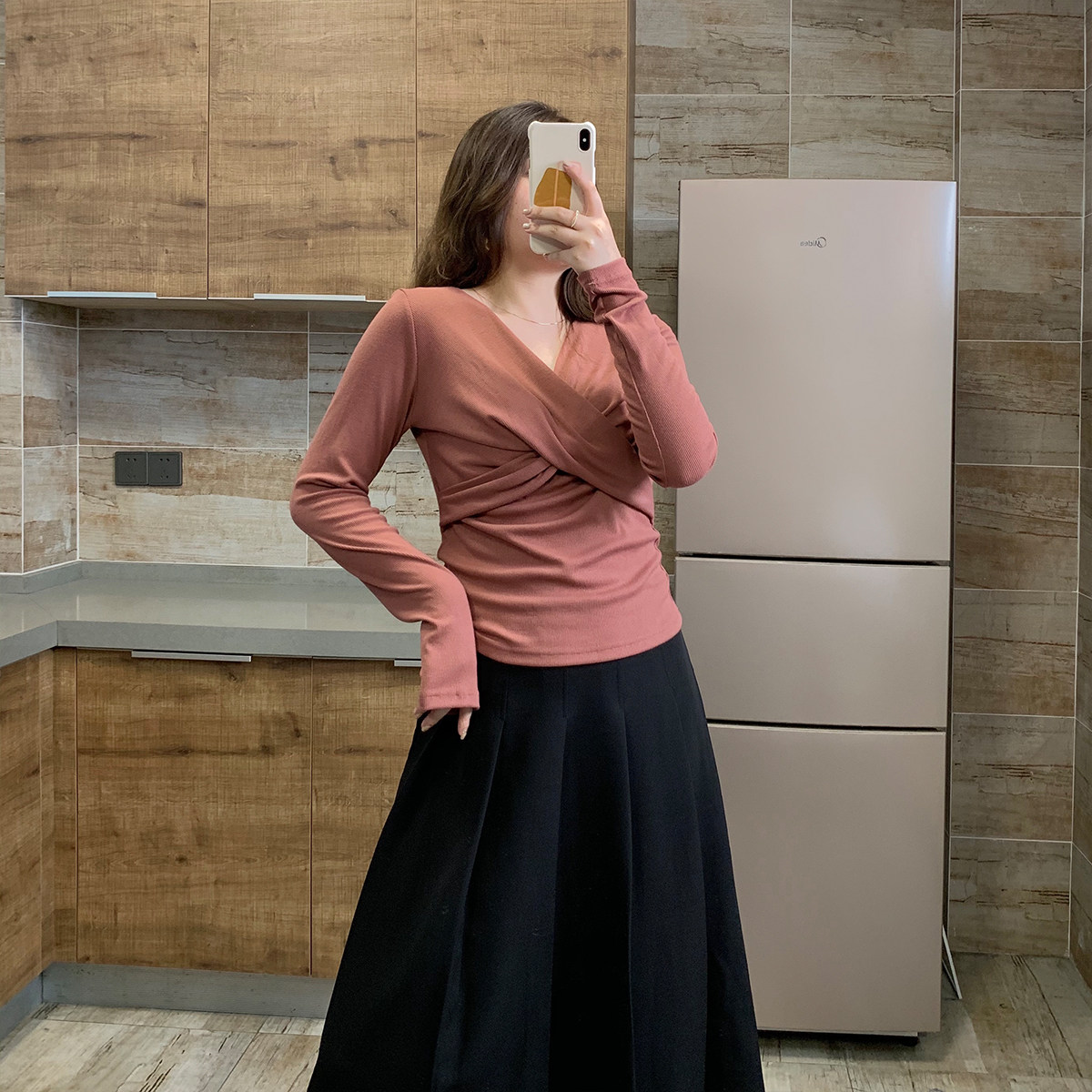 Julu Studio slightly fat mmV-neck crossover T-shirt slim fit design niche long-sleeved top bottoming shirt