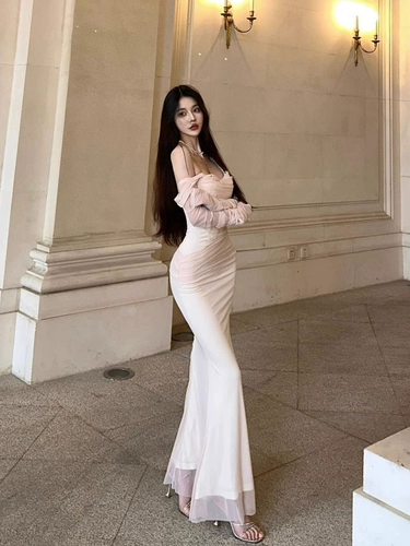 Юбка, элитное вечернее платье, топ без лямок, изысканный стиль, открытые плечи, крой «рыбий хвост»