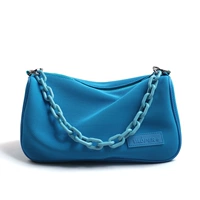 Голубое озеро