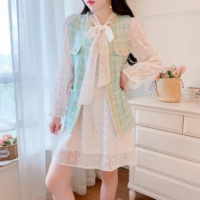 Xiao Xiang feng tweed waistcoat set female spring and autumn super fairy lace-up horn sleeve shirt dress age reduction two-piece set