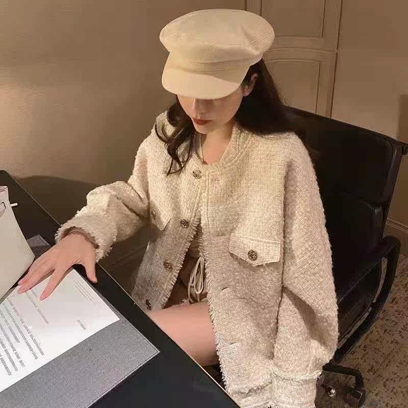 In 2021, the new autumn fried street short small fragrant wind coat coat Joker European station socialite wind autumn and winter women (