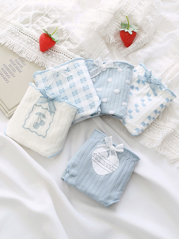 Light blue underwear women's summer thin new seamless mid-waist pure cotton antibacterial crotch Japanese sweet student underwear ladies