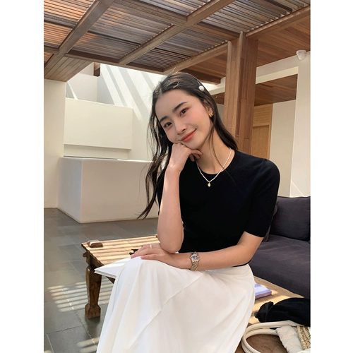 Трикотажный кардиган, приталенная куртка, футболка с коротким рукавом