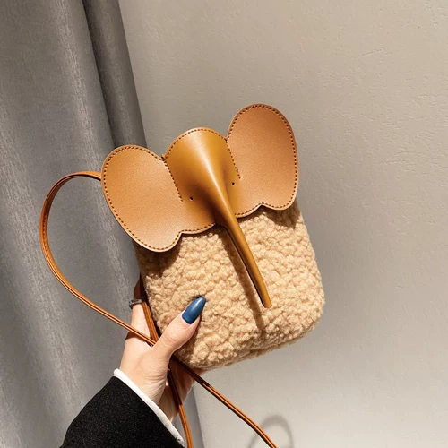 Небольшая сумка, сумка через плечо, коллекция 2023