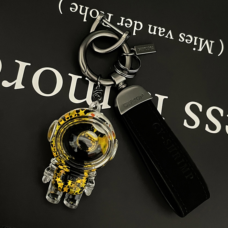 Black Gold Astronaut Quicksand Bottle Keychain for Men and Women, Trendy Spaceman Floating Cartoon Car Keychain, 2026 Hot Item