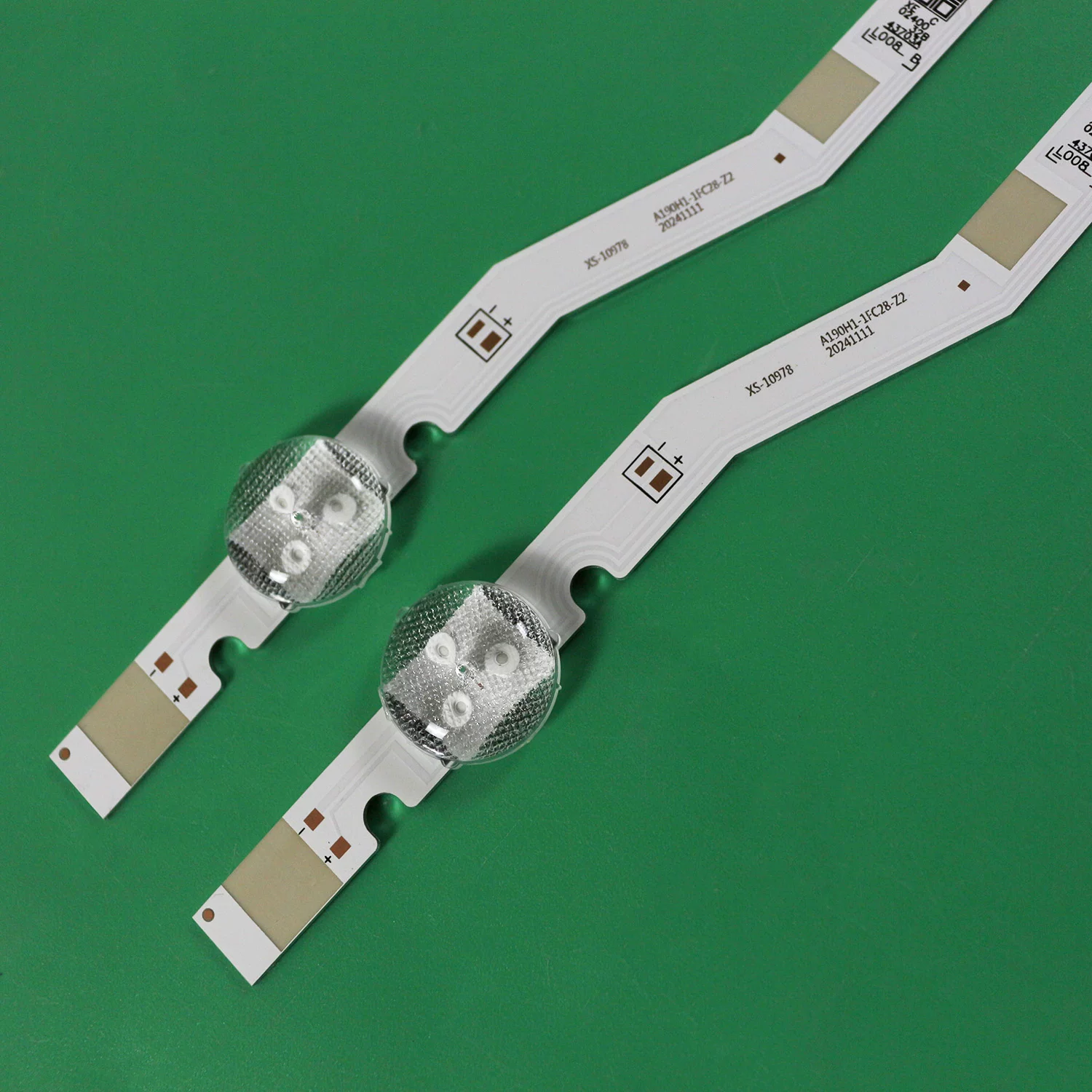 Подходящий для светодиодной ленты 32-дюймов V7DN-320SM0-R1 BN96-43703A LM41-00419A подсветка