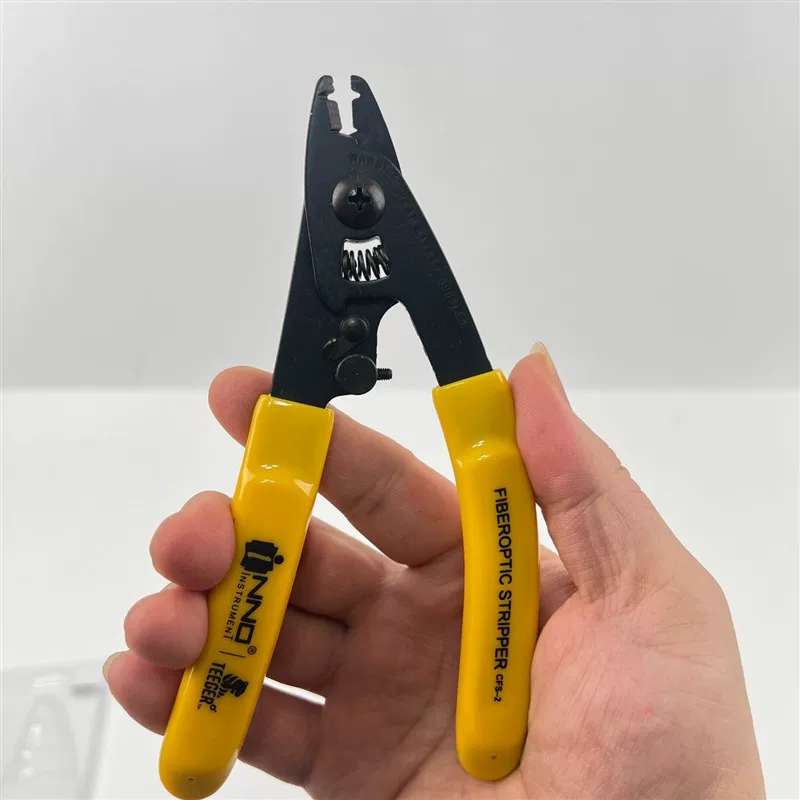 Negotiable Price【】Yinuo Fiber Optic Fusion Splicer with Miller Clamps, Fiber Optic Stripping Pliers. Negotiable Price【】Yinuo Fiber Optic Fusion Splicer with Miller Clamps, Fiber Optic Stripping Pliers.
