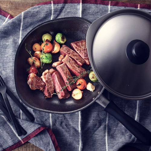 Япония Liu Zongli Импортированный чугунный горшок без покрытия с одной железной жареной скором NITROST 25 см с крышкой 平 底 底 底 底 底 底 底