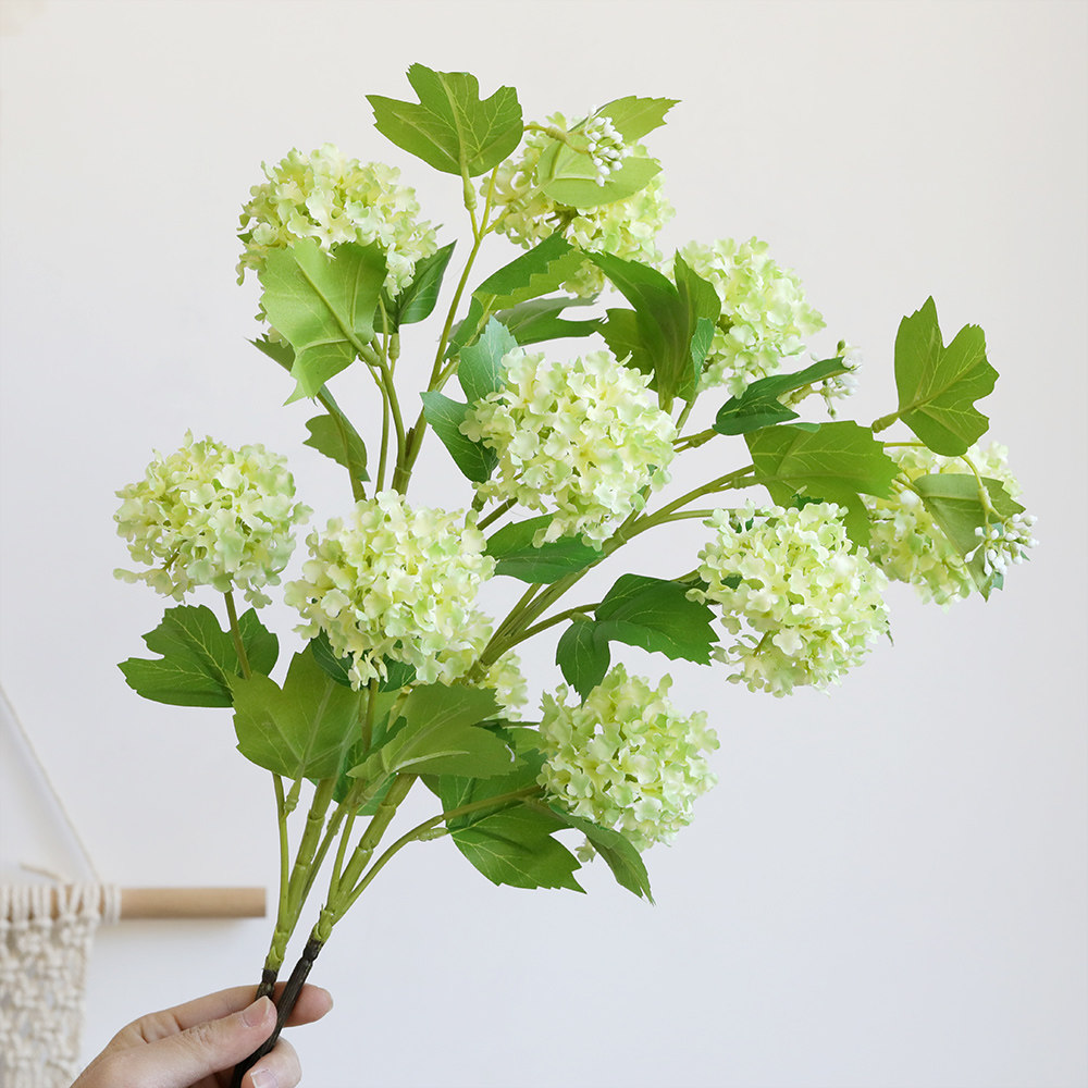 Emulated floral floral floral parlor decoration table furnishing European-style wall-mounted lace with eye drug catch