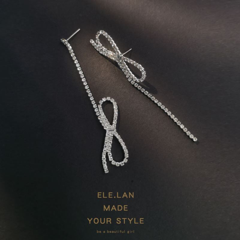 You are my glory Qiao Jingjing asymmetric bow earrings long version rhinestones Dilireba design earrings