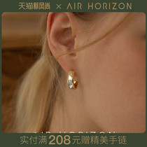 AIR-HORIZON Europe and the United States cold wind earrings womens C-type retro diamond-set silver needle stud earrings Light luxury high-end sense earrings