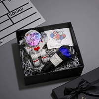 Космонавт, конструктор, открытка, подарочная коробка, букет