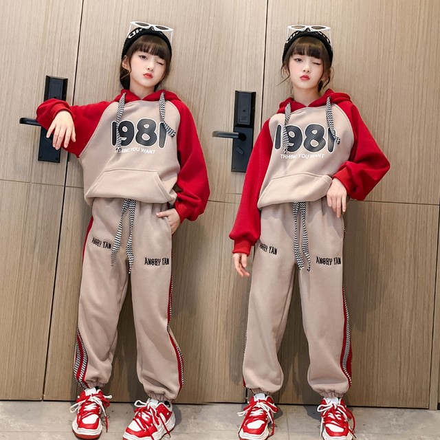 Girls fleece suit autumn and winter style 2022 new net red fried street middle and big children's winter clothes fashionable western style sports sweater