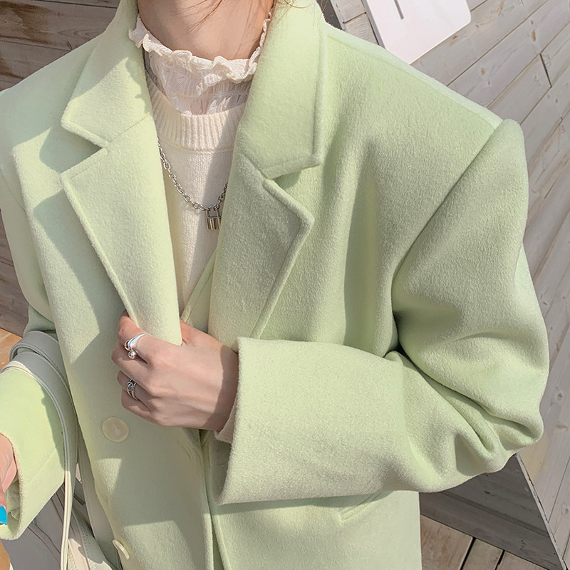 White water women's semi-high-neck base shirt women's spring and Autumn new inner long-sleeved T-shirt slim-fit thin temperament pleated top