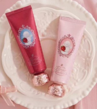 Flower Knows Strawberry Cupid Series Fragrance Hand Cream with Lychee Scent, Moisturizing and Hydrating, Long-Lasting Fragrance for Autumn and Winter
