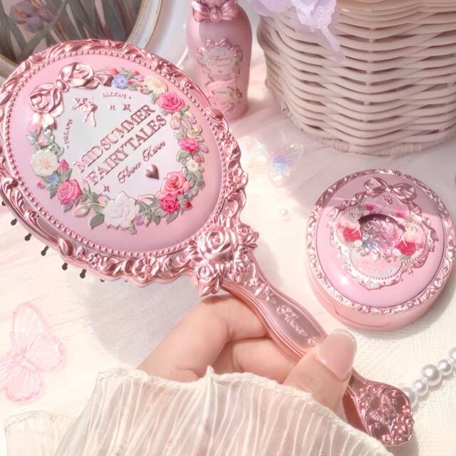 Flower Knows Swan Ballet Midsummer Night Series Air Cushion Comb: Ultra-Stylish, Lightweight, Fluffy, Anti-Static