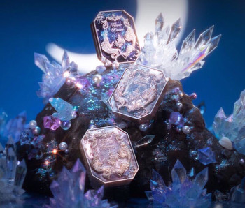 Flower Knows Moonlight Mermaid Gemstone Series Red Three-Color Gradient Blush Matte Expanding Color Series Highlighter