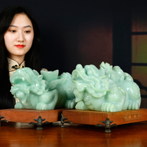 Classical Pixiu pair of lucky ornaments Jade crafts Living room entrance wine cabinet Ju Cai Pichu opening gift