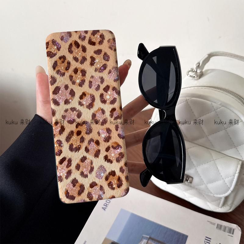 Brown Leopard Print Glasses Case, High-Looking and Portable, Women's Sunglasses Case, Student and Kidsren's Myopia Glasses Storage Box Brown Leopard Print Glasses Case, High-Looking and Portable, Women's Sunglasses Case, Student and Kidsren's Myopia Glasses Storage Box