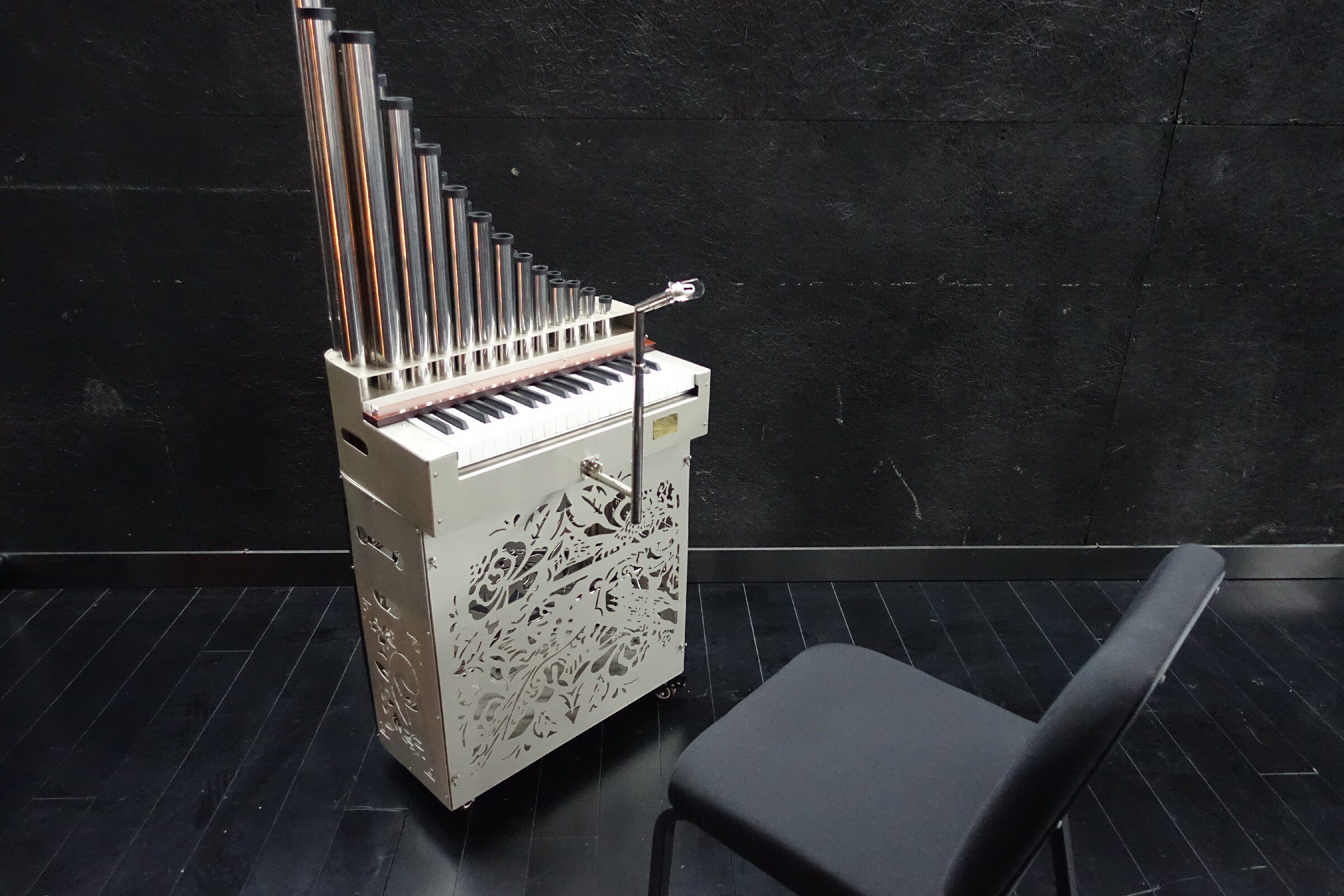 Xinlefu piano keyboard treble row Sheng with Sheng box