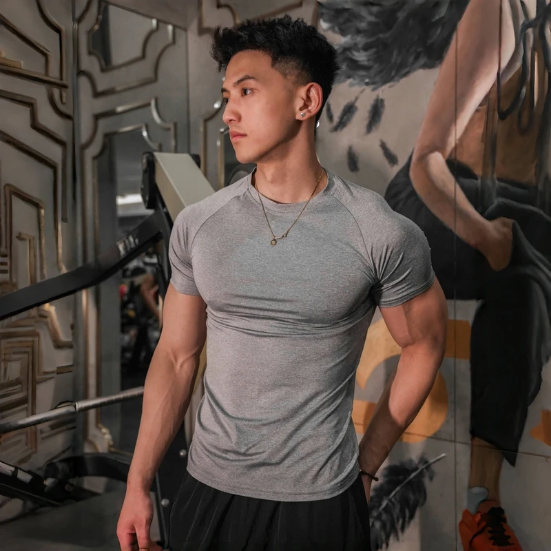 American-Style Raglan Elastic Quick-Drying Round-Neck Slim-Fit Short-Sleeve T-Shirt for Fitness Training, Sweat-Absorbent and Breathable Half-Sleeve for Men American-Style Raglan Elastic Quick-Drying Round-Neck Slim-Fit Short-Sleeve T-Shirt for Fitness Training, Sweat-Absorbent and Breathable Half-Sleeve for Men