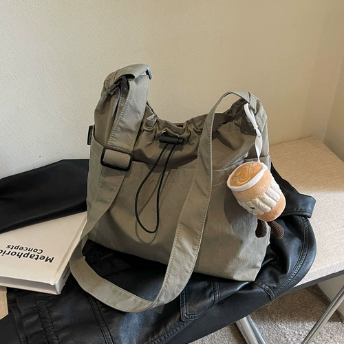 Сумка через плечо для отдыха, вместительная и большая универсальная сумка на одно плечо, популярно в интернете