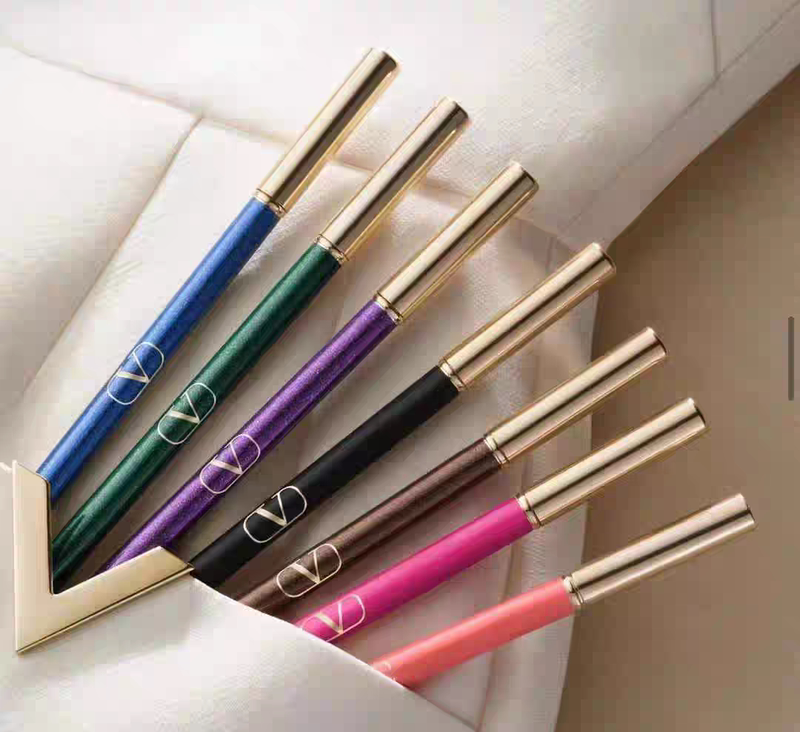 Valentino Haute Couture Double-Ended Eye Color Pen, Eyeshadow Pen, Eyeliner Pen 02, Waterproof, Sweat-Proof, Long-Lasting, Non-Smudging