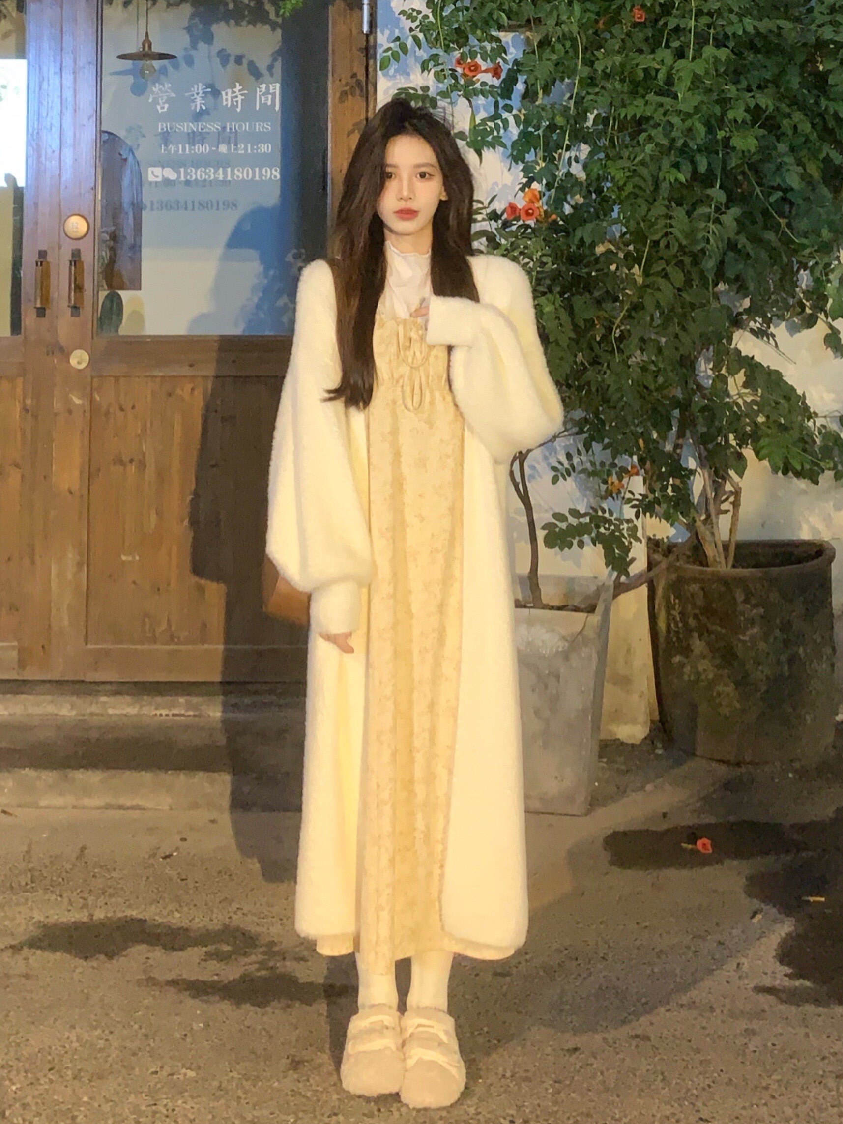 A sweet peach yikett winter article gentle white moonlight mink velvet mid-length sweater knitted cardigan coat women