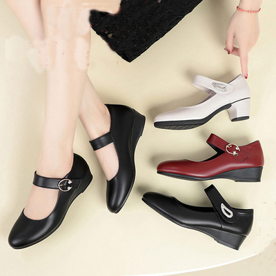 妈妈鞋软底女春款舒适透气真皮单鞋一字扣防滑坡跟中老年女皮鞋