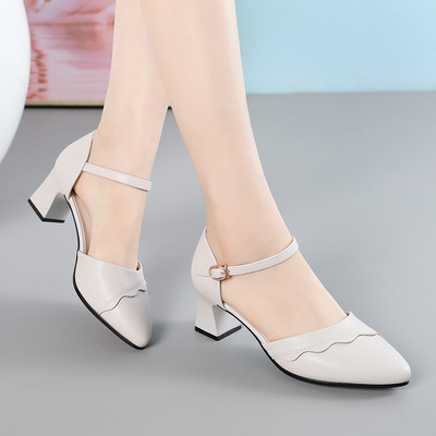 软皮凉鞋女韩版2021年新款女鞋真皮中跟粗跟一字扣包跟包头女单鞋