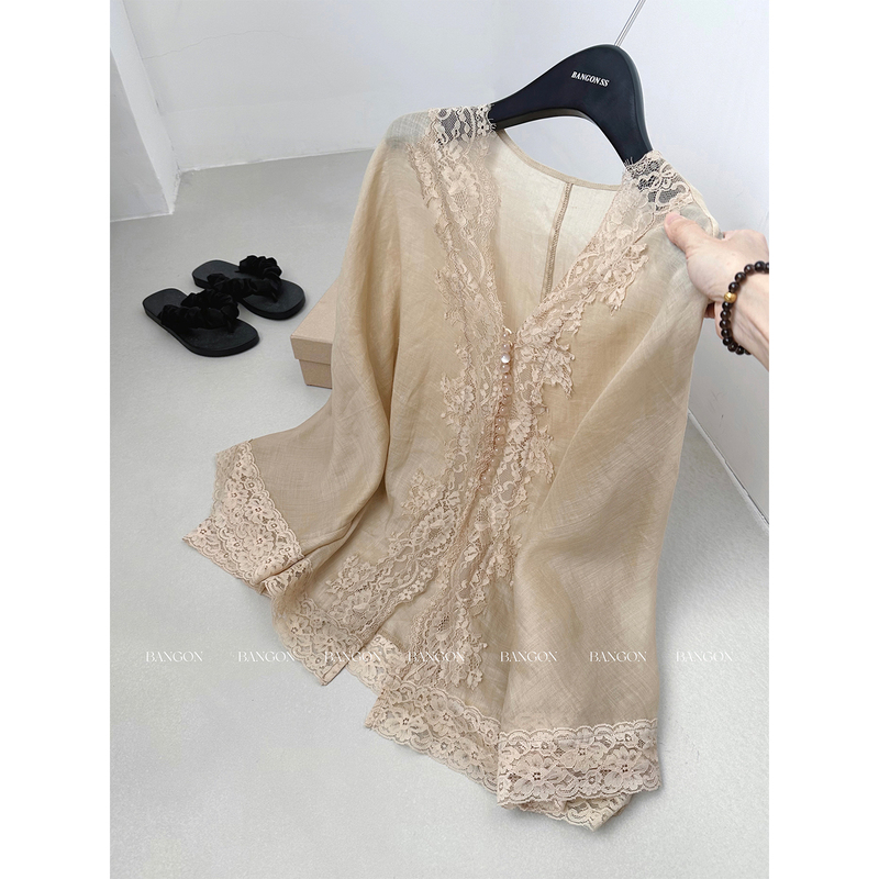 Bangopn ins French Romantic Lace V-Neck Shirt, Light and Sophisticated Style, Heavy Jacquard, Versatile Sun Protection Top Bangopn ins French Romantic Lace V-Neck Shirt, Light and Sophisticated Style, Heavy Jacquard, Versatile Sun Protection Top