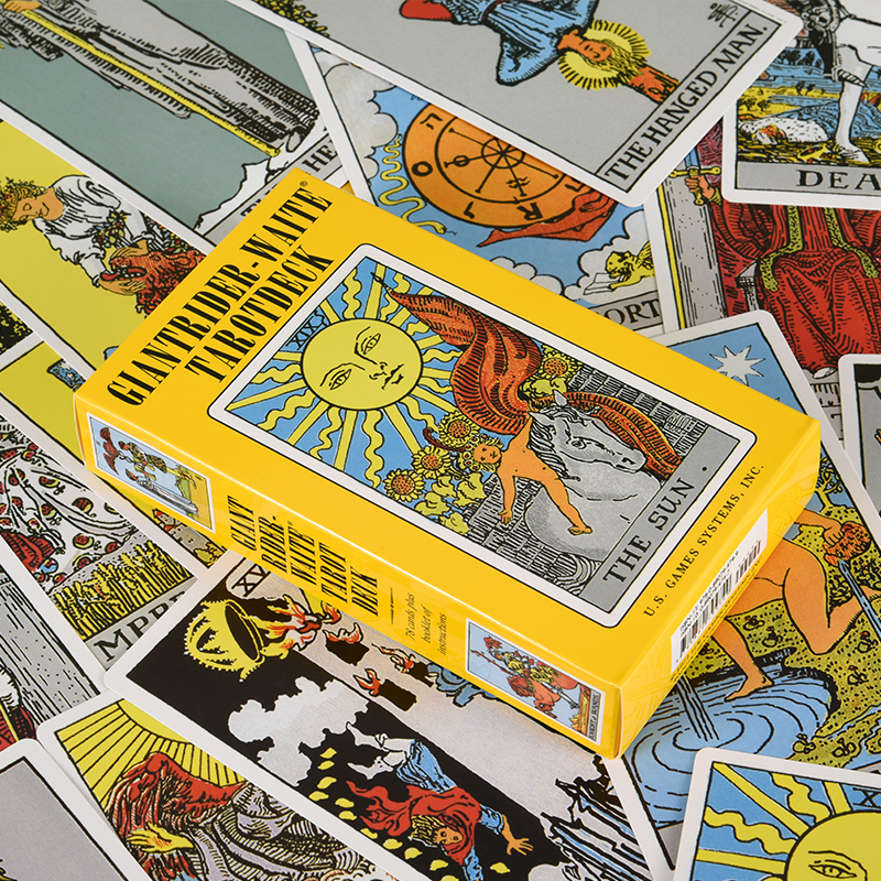Ladvette Tarrow is the first to complete beginner Tarot Tarot