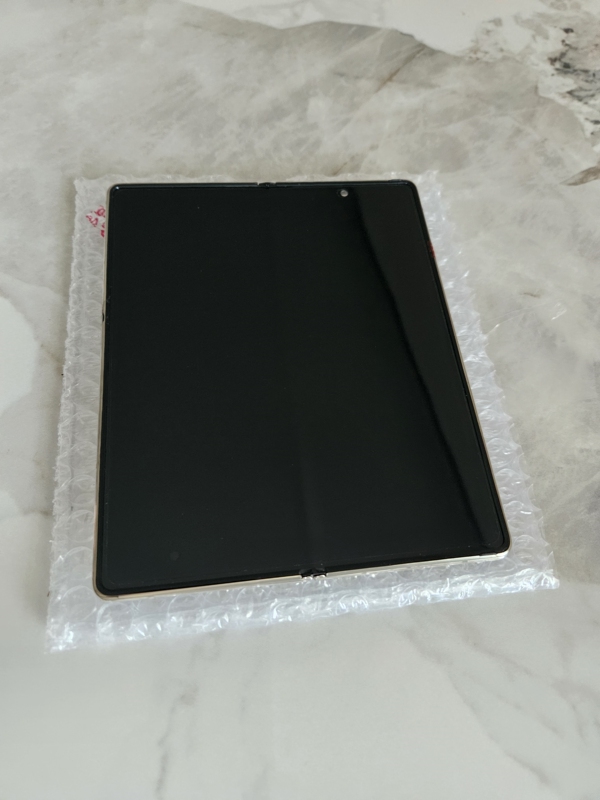 Suitable for Samsung Fold354 F9260W22 W23W 76% off Stacked Inner Screen Assembly Large Screen Suitable for Samsung Fold354 F9260W22 W23W 76% off Stacked Inner Screen Assembly Large Screen