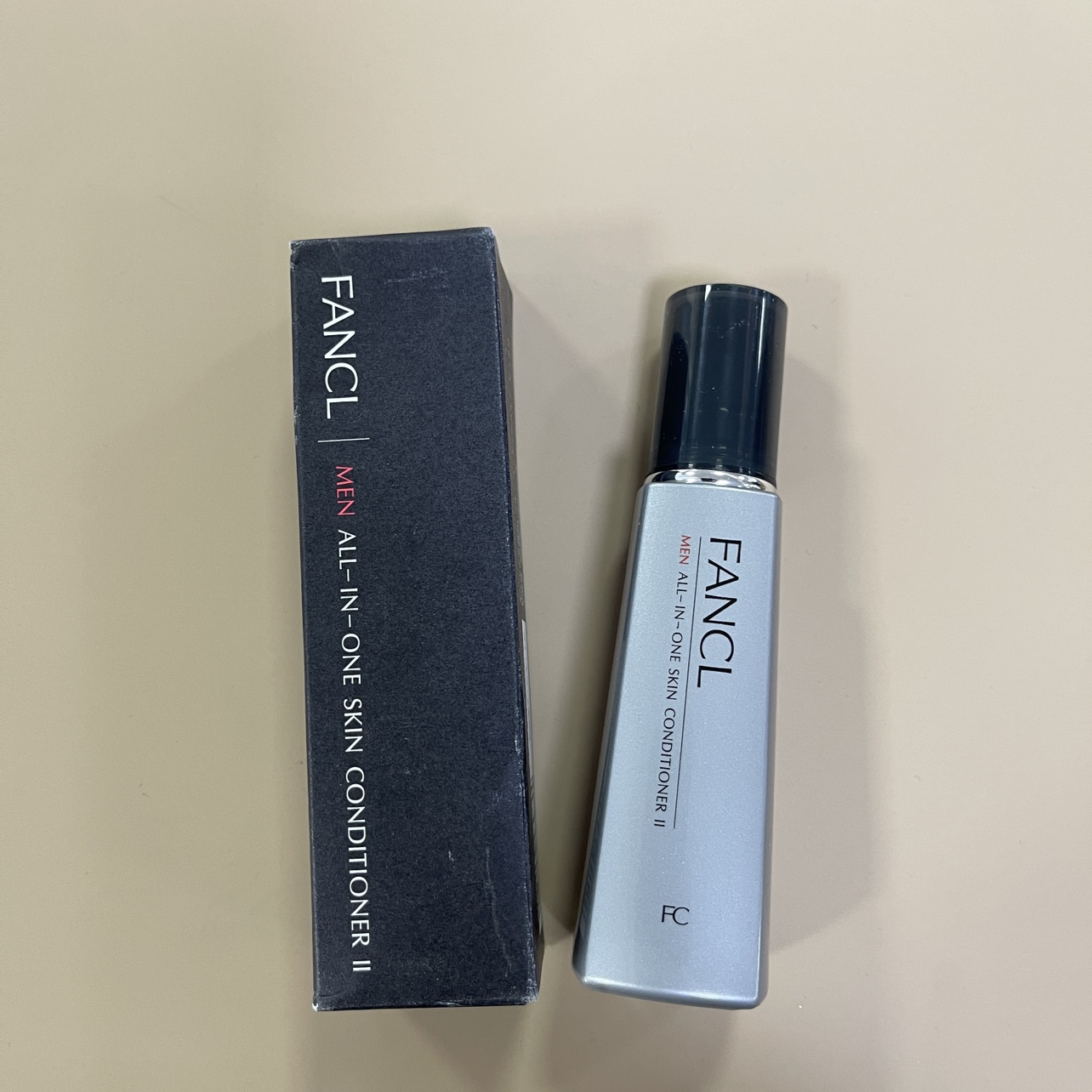 Japanese native version F Ke men's water milk essence three-in-one control oil moisturizing skincare lotion 60ml clear and nourishing-Taobao