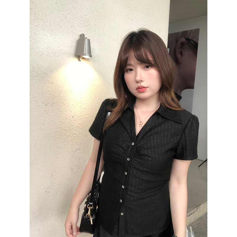 Vegetable Orbs Nice Old Magazine Lyocell Textured Short-Sleeve Shirt with Lapel and Waist-Tightening Design