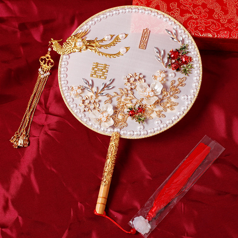 Ancient style group fan diy handmade Chinese hand holding flowers bride hi fan Xiuhe clothing dragon and phoenix gown knot wedding accessories fan