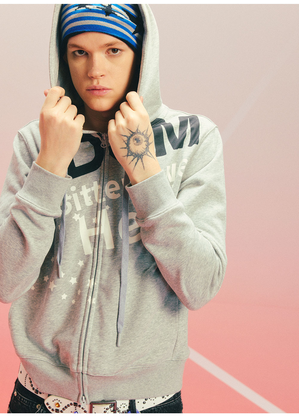 DONSMOKE Star Letter Print Yellow Hoodie