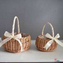 Wedding flower girl scattering flower basket rattan flower pot straw woven portable bamboo basket wedding photography bamboo woven wedding flower arrangement basket