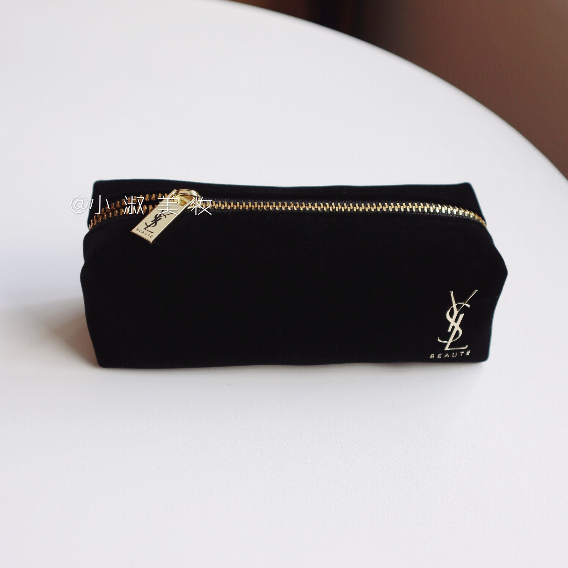 High Yan value! Postage ~ special counter gift YSL Saint Laurent black velvet lipstick storage bag portable makeup bag