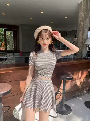 Hot spring swimsuit female Korean ins two-piece skirt thin sexy striped cute girl conservative holiday swimming suit
