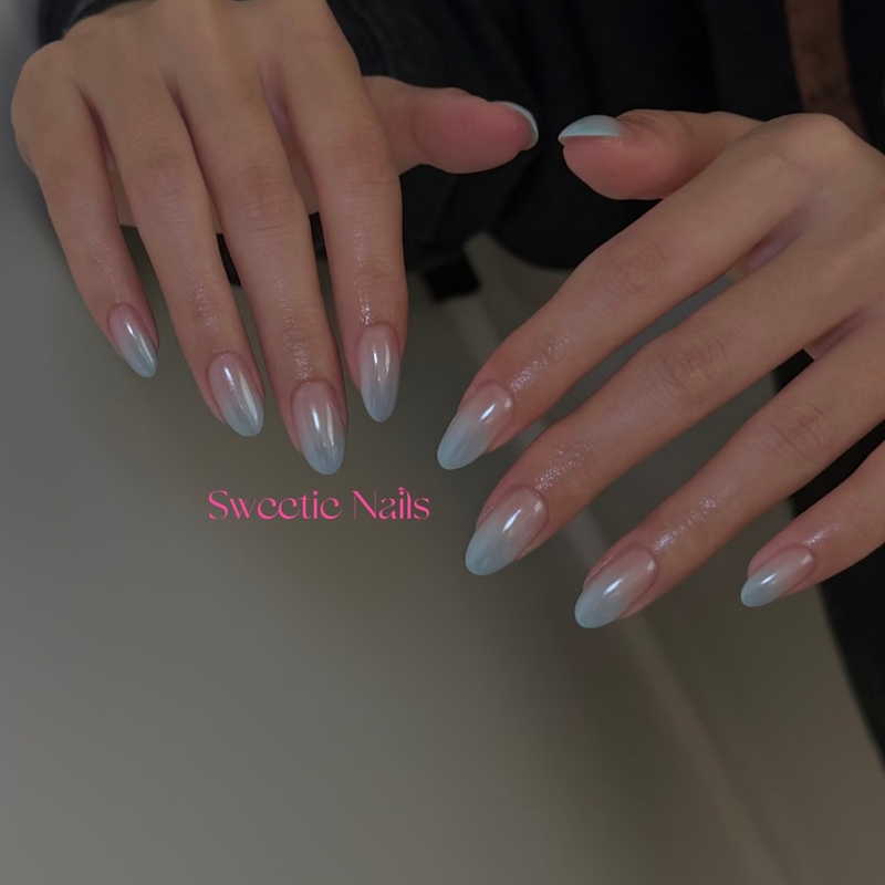 Sweetie Blue Gradient Manicure, Summer Style, Hailey's Same Style Manicure, Wearable Nails, Brightening and Translucent Handmade Nails