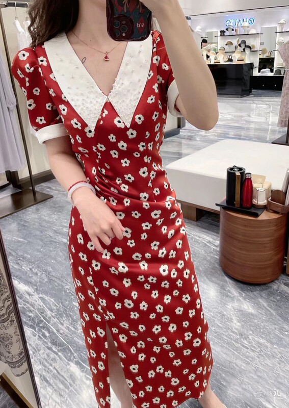 Chichy 2024 Summer New French Retro Satin Printed Dress Cc8C009242