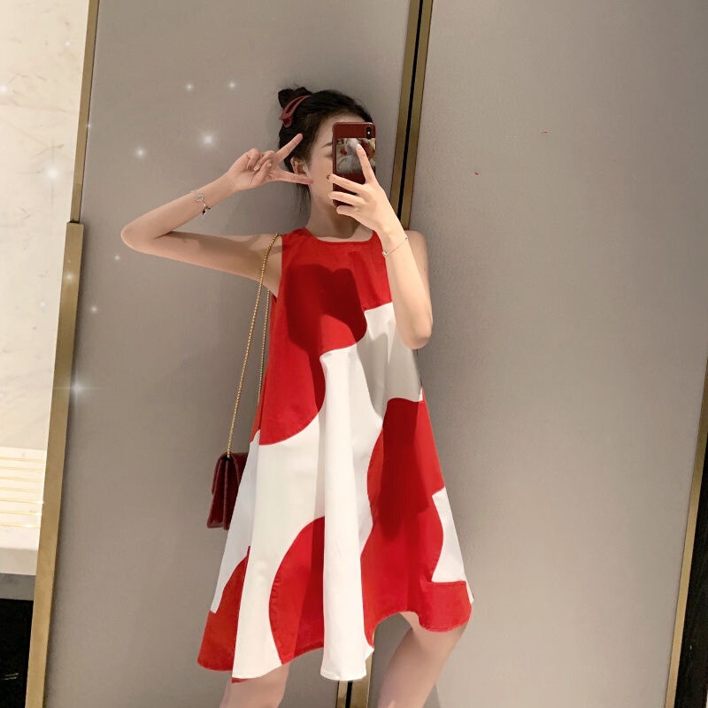 Red Plus-Size Tank Dress for Women, Summer 2026 New Style, Age-Reducing, Mid-Length, Loose, Slimming, Tummy-Covering Dress Red Plus-Size Tank Dress for Women, Summer 2026 New Style, Age-Reducing, Mid-Length, Loose, Slimming, Tummy-Covering Dress