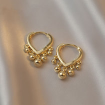 South Korea heart-shaped earrings earrings ear buttons 2021 New Tide High-level sense light luxury niche design face thin temperament Hong Kong style