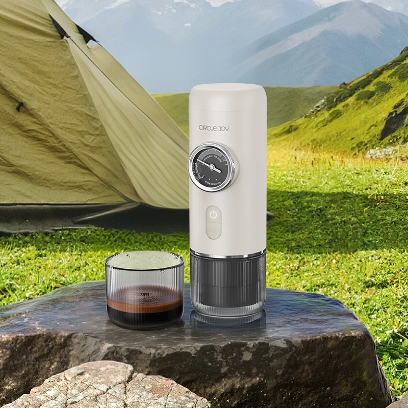 Handheld coffee machine, automatic set, concentrated capsule, travel extract