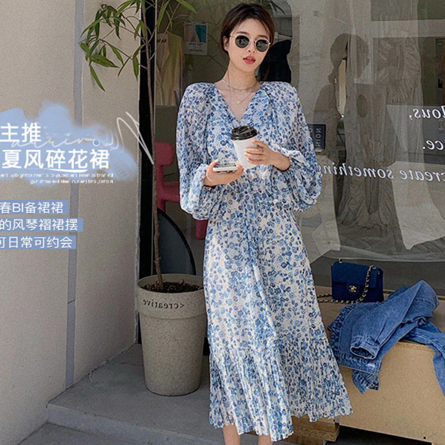 Large flower hime dhy spring cash collection waist V collar white style temperament long skirt A pendulum 100 pleats 100 plexant snowspun foreign dress